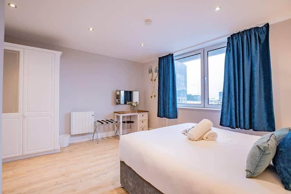Entire apartment, Harbour View in Eyre Square, Galway