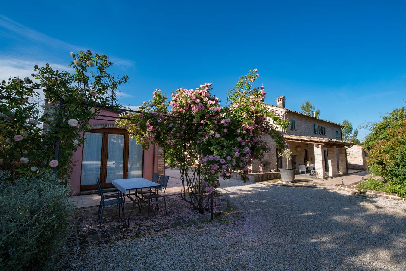 Villa 'Tenuta Pomegranade' con piscina privata, Wi-Fi e aria condizionata in Ponzano di Fermo, Provincia di Fermo