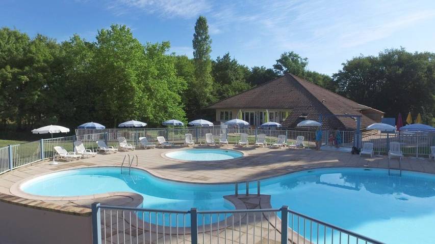 Parc de vacances pour 8 personnes, avec sauna et jardin, animaux acceptés à Flée - 2