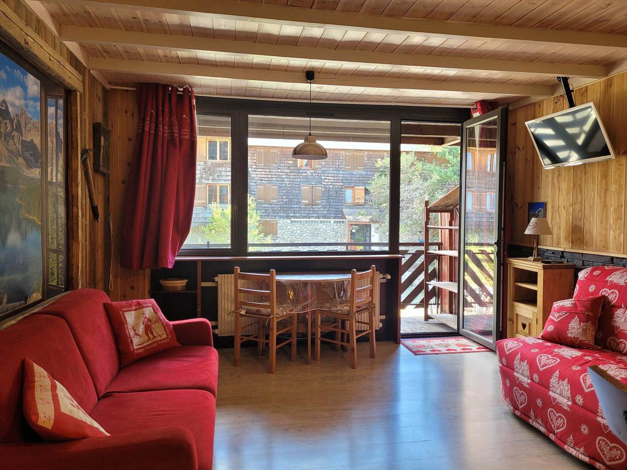 Studio entier, Studio spacieux près des pistes avec balcon in Pra-Loup (station de ski), Pra-Loup