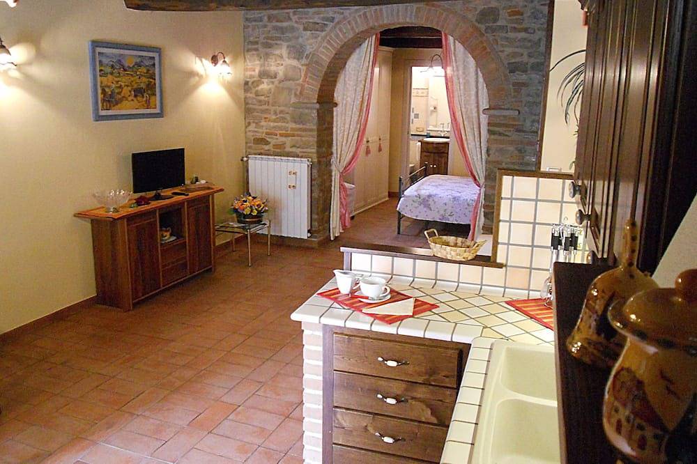 Ganze Wohnung, Appartamento Stefy, Cortona, in der Altstadt typisch toskanisch in Cortona, Arezzo Provinz