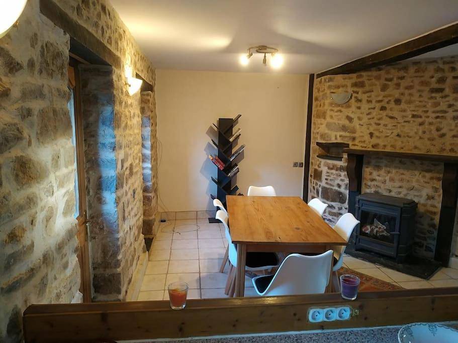 Three-Bedroom House in La Selle-Craonnaise, Mayenne