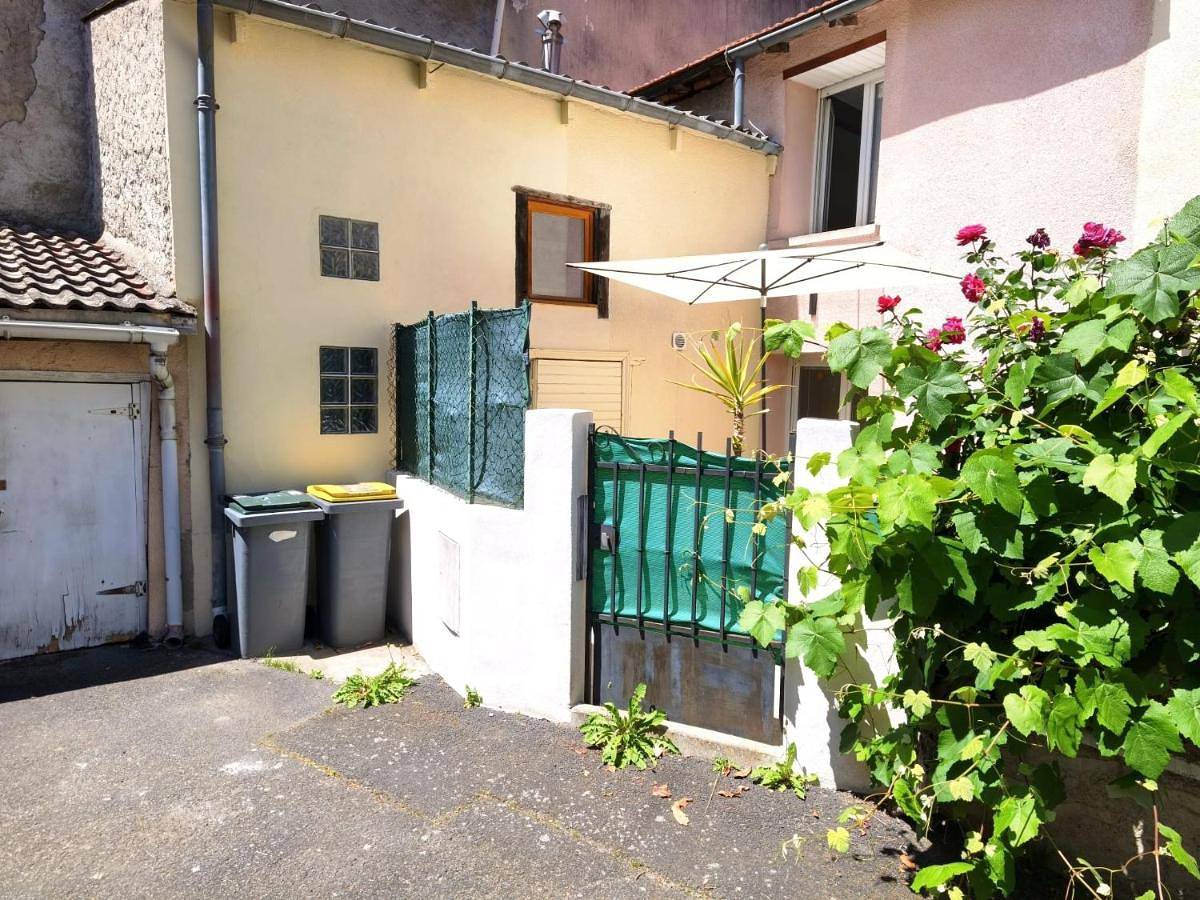 Maison de bourg avec terrasse in Gerzat, Parc naturel régional des Volcans d'Auvergne