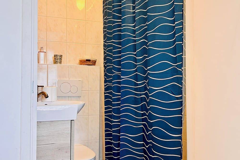 Entire apartment, Leiden City Centre Canal View Apartment in a 1750's building in Leiden, North Sea Netherlands
