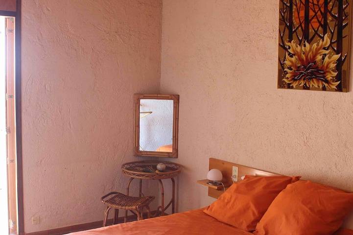 Location de vacances pour 8 personnes, avec terrasse et jardin à Mons (Var) - 2