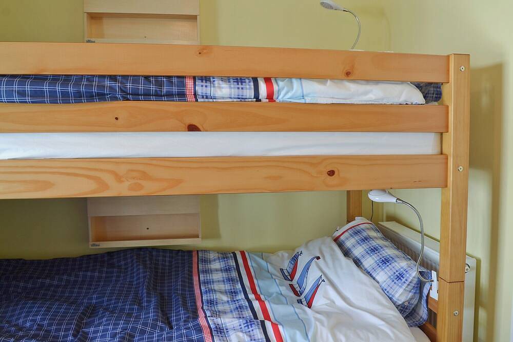 2 bedroom accommodation in Ventnor in Ventnor, Isle of Wight