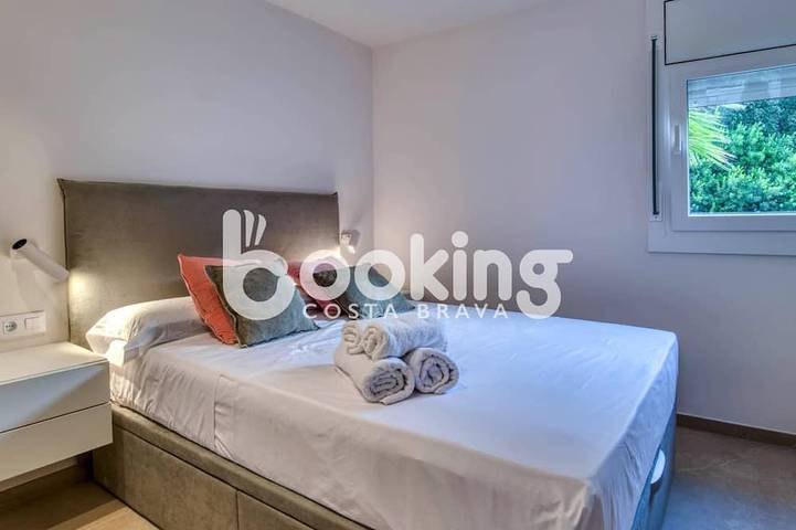 Appartement entier, Appartement Tout Neuf Pour 4 Personnes A Quelques Minutes De La Plage in Platja d'Aro, Costa Brava