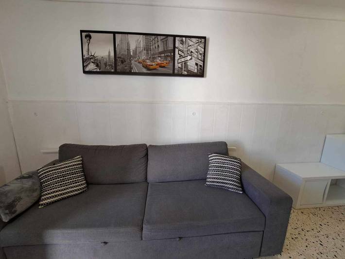 Entire apartment, Ground floor 2-room apartment near beach with terraces and parking in Marseillan-Plage, Marseillan
