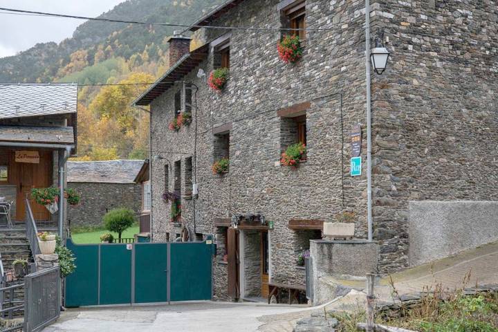 Casa rural para 2 personas, con Terraza y Vistas en Parc Natural de l'Alt Pirineu
