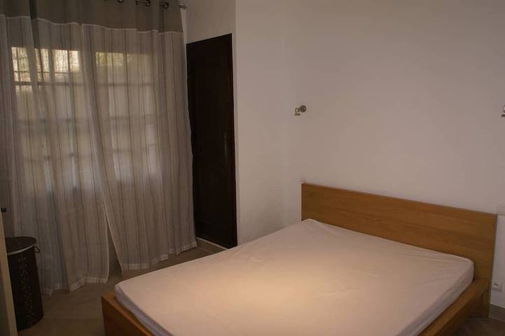 Holiday house, 2 apartments + studio ideal for 2 families, large swimming pool in Saint-Raphaël, Mediterranean Coast (France)