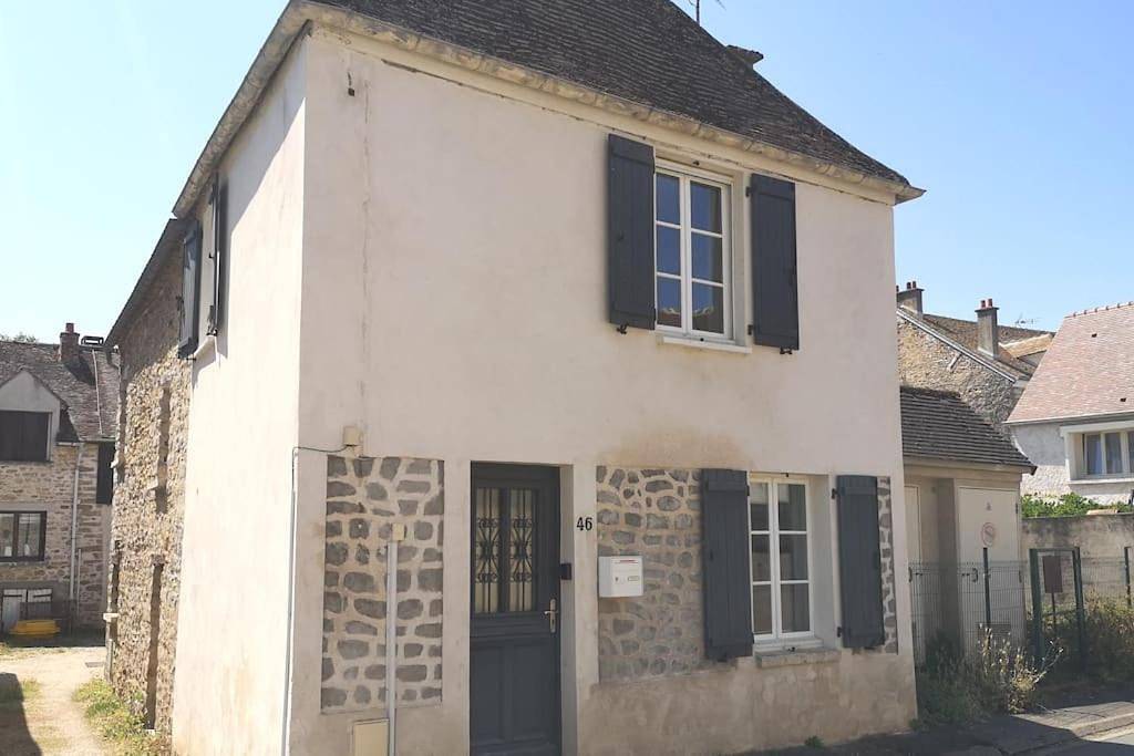 Petite maison de village in Maincy, Seine-et-Marne