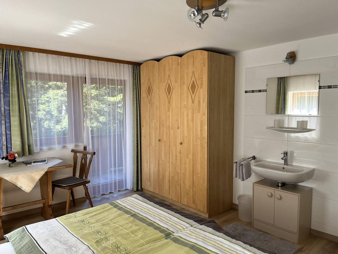 Doppelzimmer mit fl. Wasser in Hinterthiersee, Thiersee
