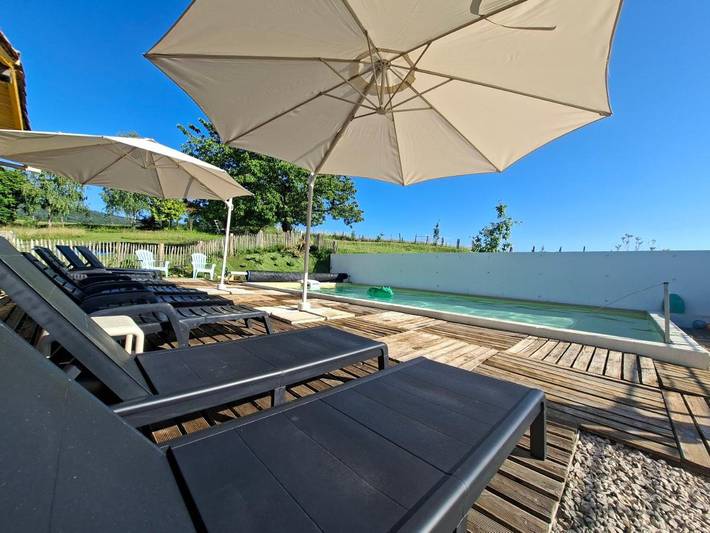 Chambre d’hôte pour 2 personnes, avec piscine et balcon