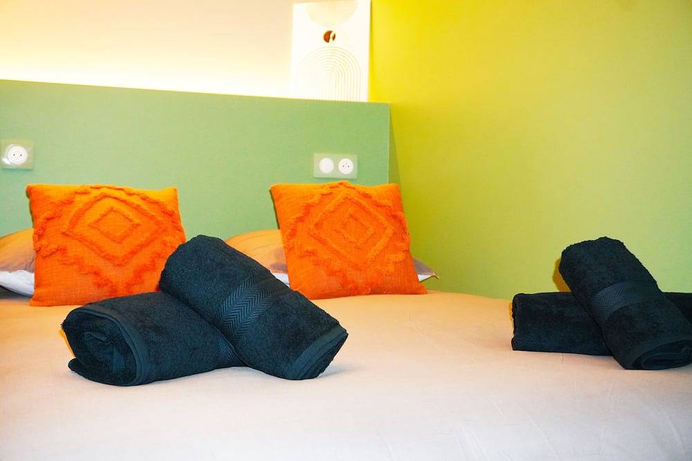Entire apartment, Cosy 2-bedroom apartment - Rer C 400m in Choisy-le-Roi, Val-de-Marne