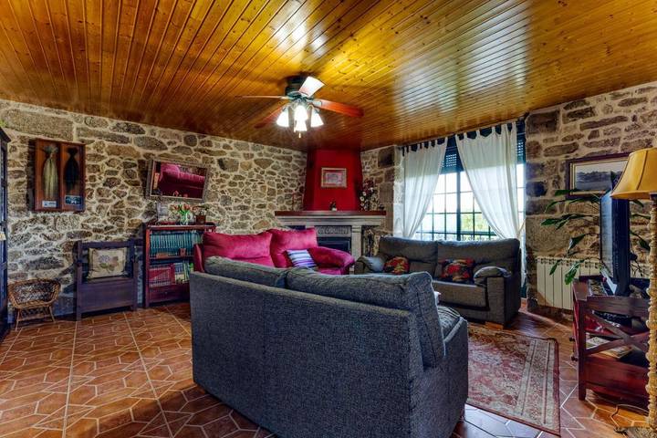 Casa rural para 2 personas, con jardín además de piscina y vistas, Se admiten mascotas en Galicia - 2