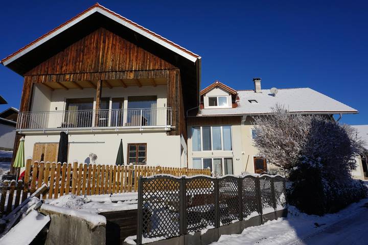 Ferienwohnung für 2 Personen, mit Terrasse in Seeg - 2