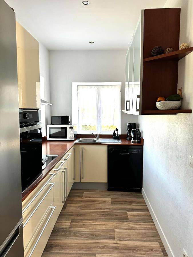 Appartement entier, Three-Bedroom Apartment in Marles-en-Brie, Seine-et-Marne
