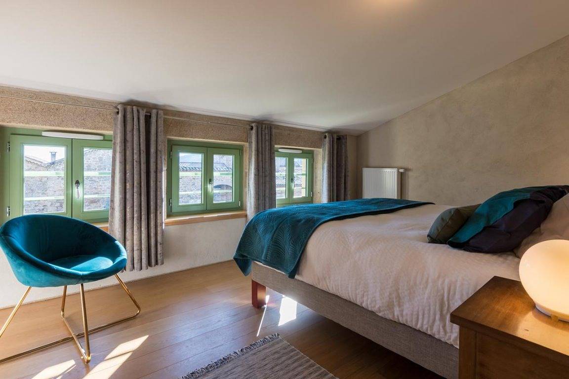 Gite La Chastanha dans l'ancienne bergerie du hameau in Saint-Jean-Chambre, Parc naturel régional des Monts d'Ardèche