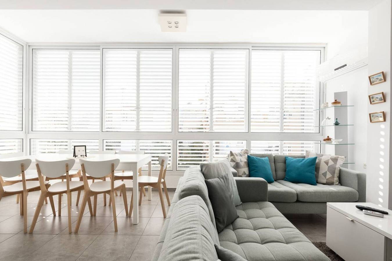 Entire apartment, Heart of Tel-Aviv Spacious Stay by Sea N' Rent in Tel Aviv, Tel Aviv District