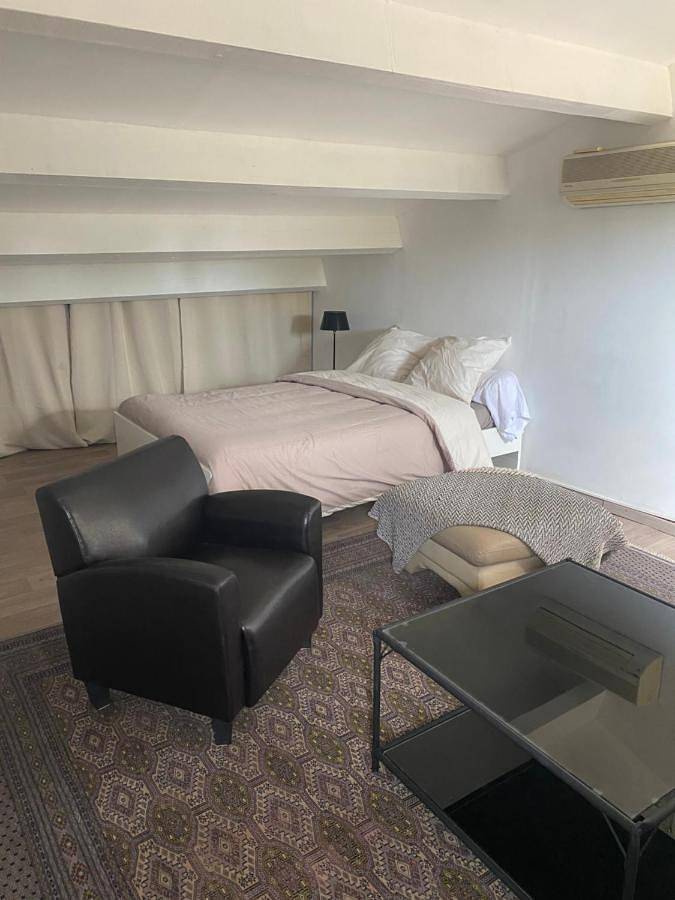 Chambre d’hôte pour 2 personnes, avec Terrasse et Vue à Balaruc-les-Bains