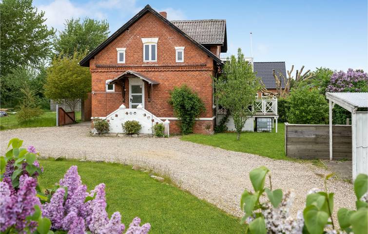Ferienwohnung für 3 Personen, mit Terrasse und Garten in Højer