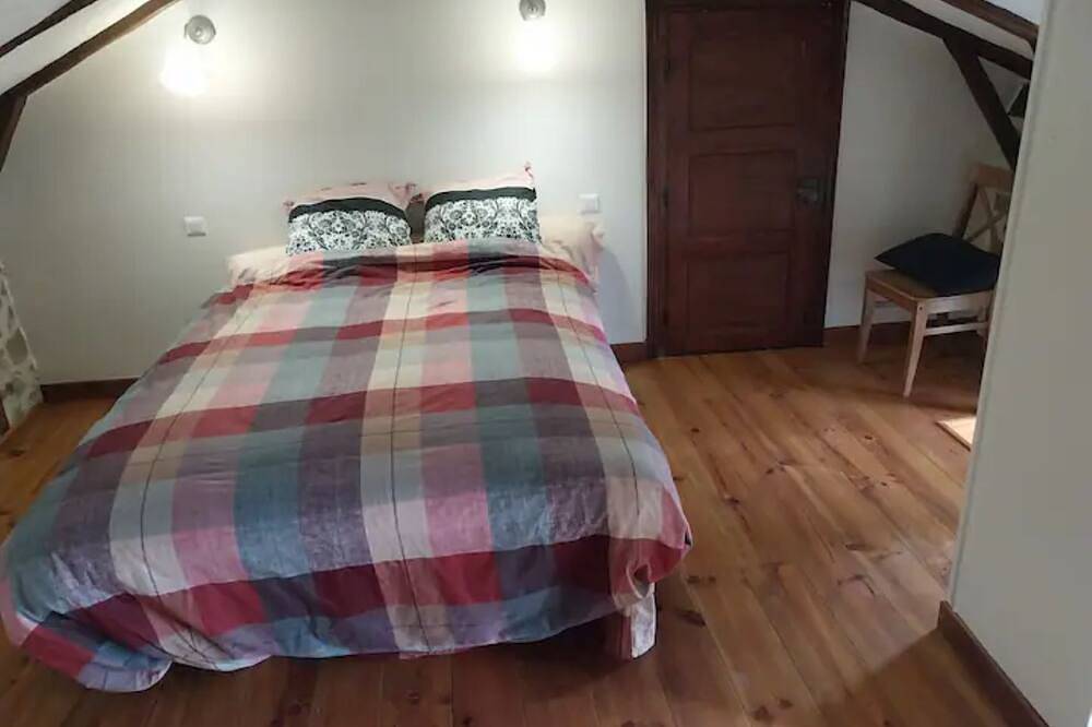 Guest house in Rouffiac (Auvergne), Aurillac en omgeving