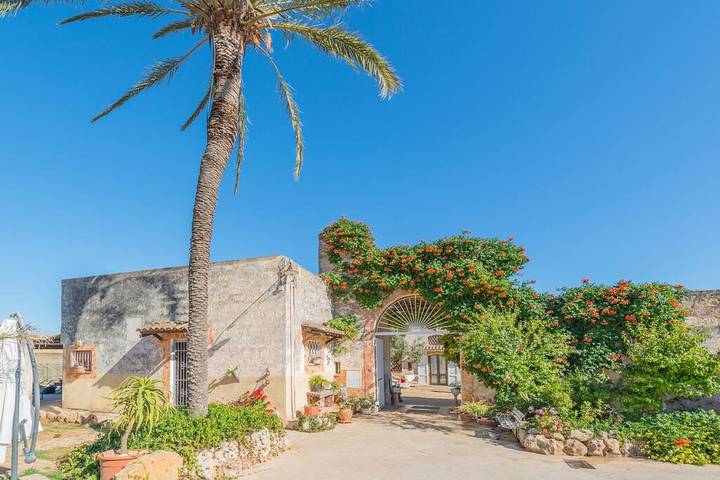 Villa für 22 Personen mit Pool in Mazara del Vallo, Mazara del Vallo und Umgebung