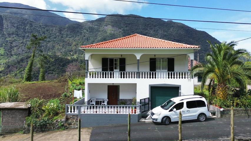 Casa vacanze 'Mountain Retreat' con vista montagna, Wi-Fi e aria condizionata in Boa Ventura, Madeira