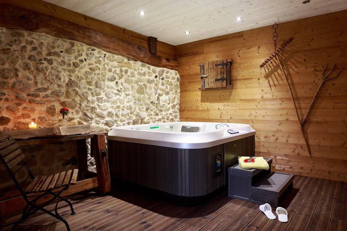 Les Vieilles Portes et Son Spa - Chambre La choupinette in Champagneux, Région de Chambéry