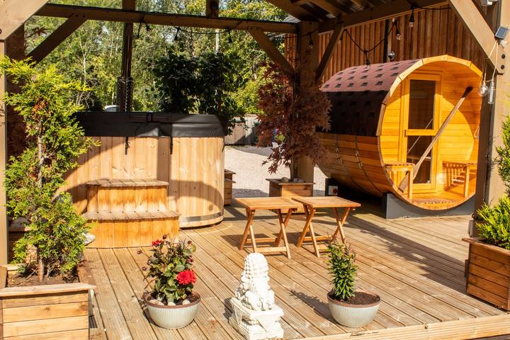 Location de vacances pour 6 personnes, avec jardin ainsi que jacuzzi et sauna à Aviemore - 2