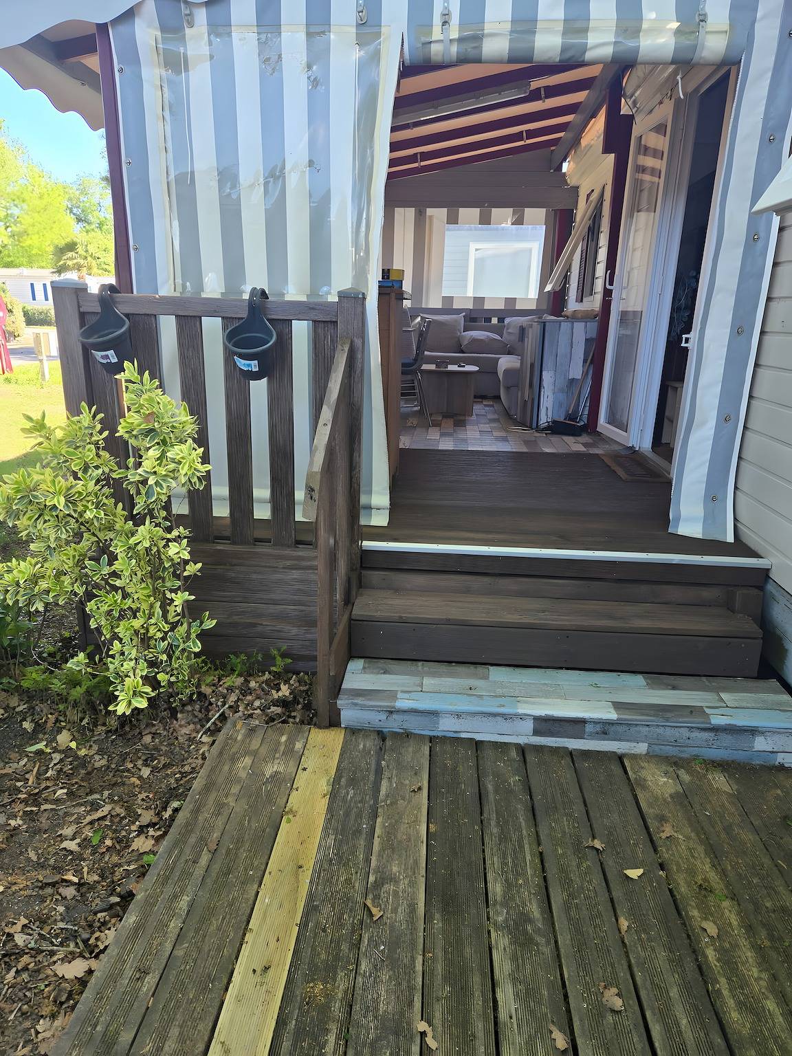 Camping pour 5 Personnes dans Les Mathes, Région de Rochefort