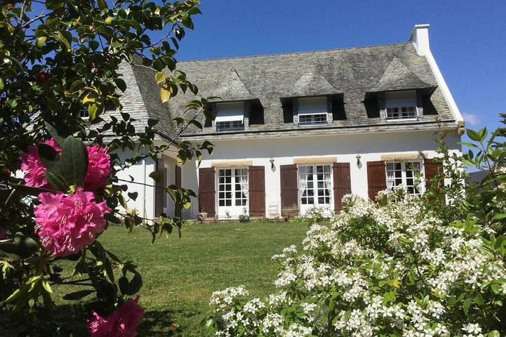 Maison de vacances pour 10 personnes, avec terrasse et jardin à Ploemeur