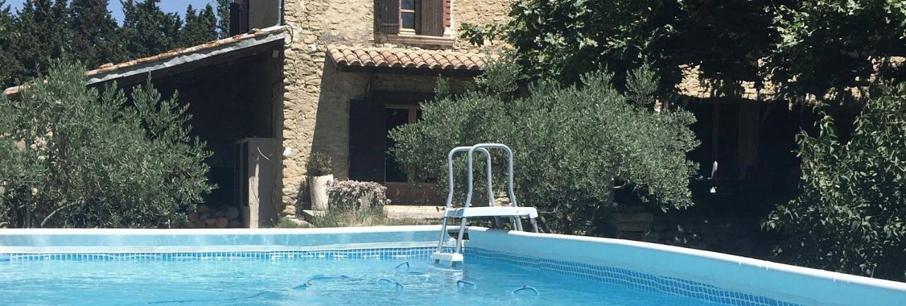 Casa de vacaciones para 18 personas, con vistas además de jardín y piscina - 1