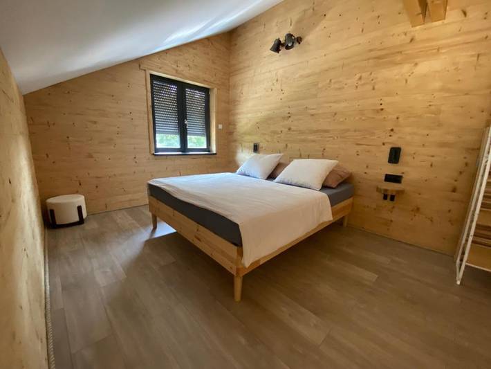 Chalet pour 4 personnes, avec jacuzzi et terrasse à Rochesson - 2