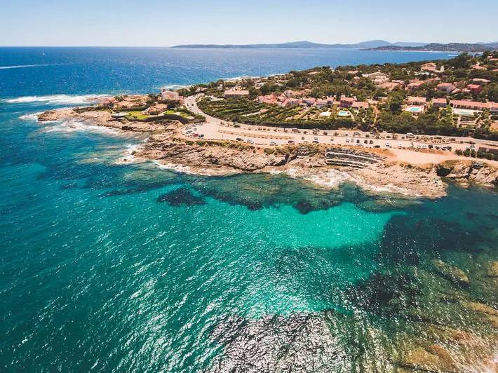 Appartement de vacances pour 6 personnes, avec piscine et terrasse