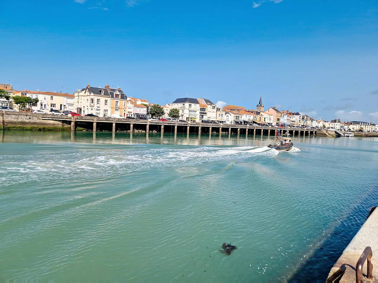 Entire apartment, 1 Room 2 People in Les Sables-d'Olonne, Vendée