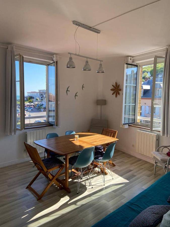 Appartement entier, L'escale Jolie appartement avec vue mer - Veules les Roses in Veules-les-Roses, Région de Dieppe