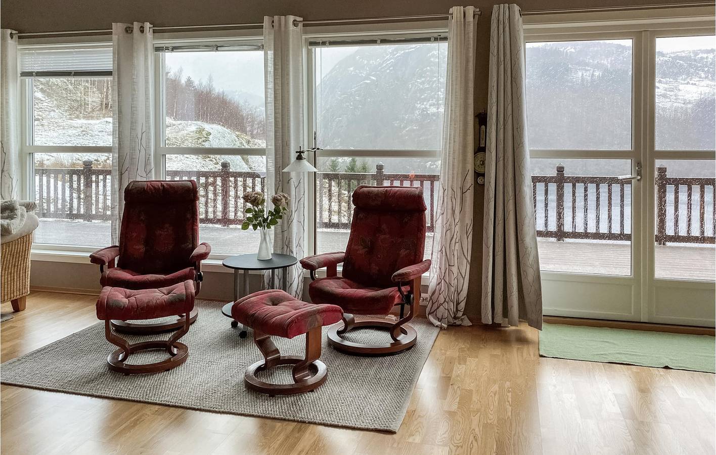 Holiday home for 4 people with terrace in Farsund