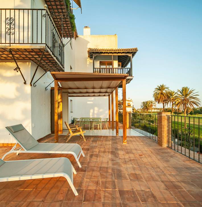 Ganze Wohnung, Ferienwohnung Casa Chirimoyo mit Meerblick, Gemeinschaftspool und Wlan in Playa Granada, Motril