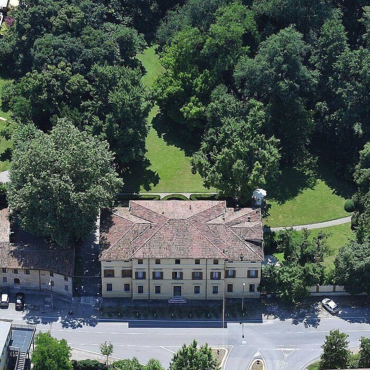 Villa Castellani in Sermide, Sermide e Felonica