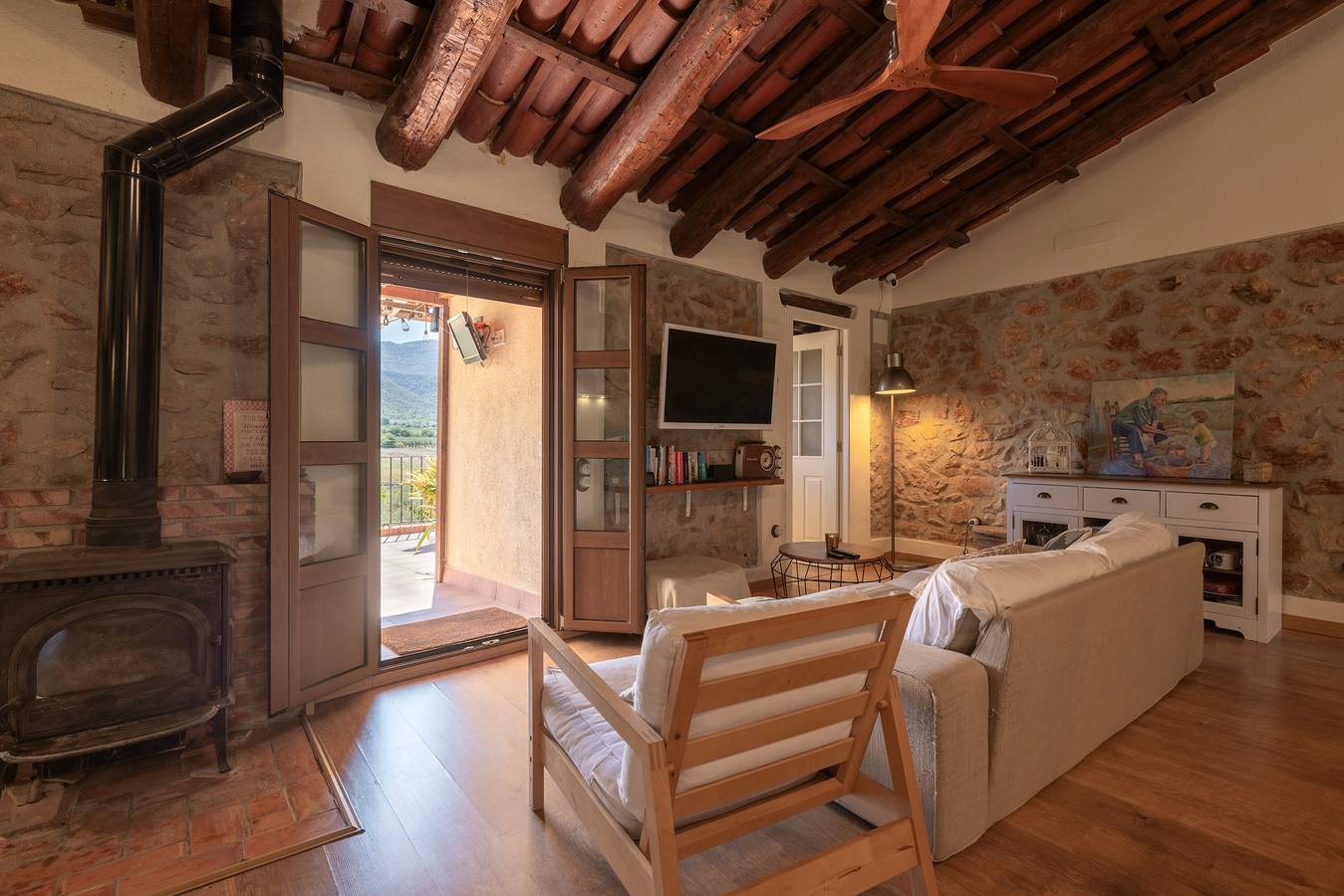 Holiday Home 'Casa En Vistes Al Montsià' with Mountain Views, Private Pool and Wi-Fi in Ulldecona, Costa Dorada