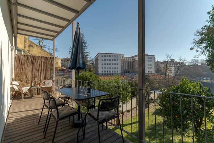 Ferielejlighed for 4 personer, med Balkon og Have