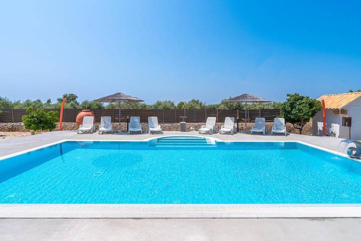 Villa per 3 persone, con giardino e terrazza nonché piscina in Noto