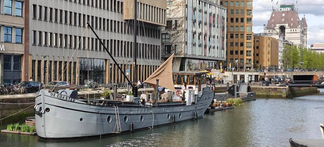 Bateau pour 5 personnes, avec vue ainsi que terrasse et sauna, animaux acceptés à Rotterdam - 2