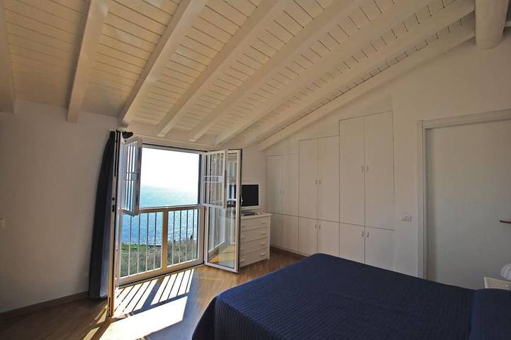 Ferienhaus für 9 Personen, mit Garten und Balkon in Cipressa - 2