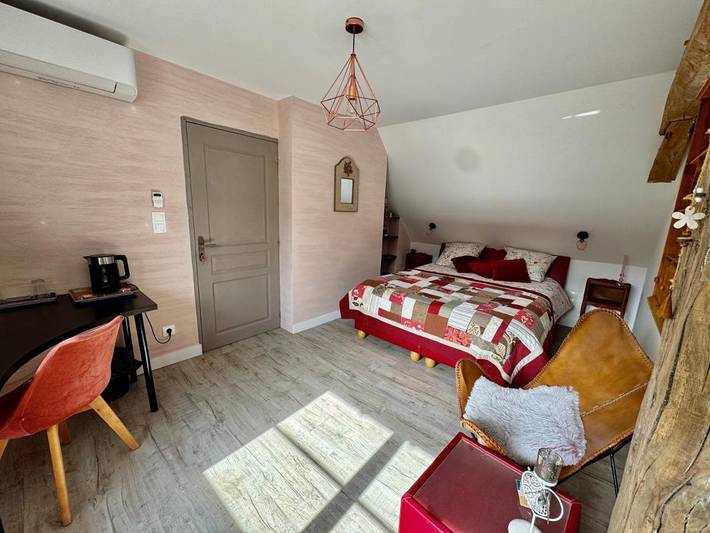 Location de vacances pour 2 personnes, avec jardin et jacuzzi à Mûrs-Erigné - 2