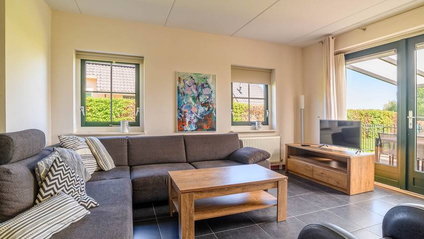 Ferienpark für 9 Personen, mit Balkon/Terrasse und Sauna sowie Terrasse in den Niederlande - 3