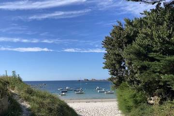 Cottage pour 8 personnes, avec jardin dans Plage Du Billou Santec