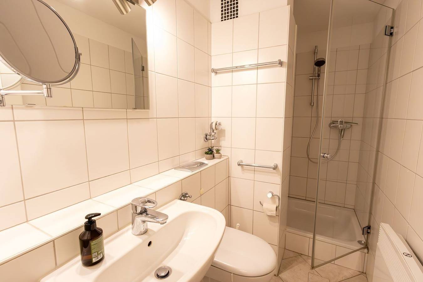 Ganze Wohnung, App. "Sonneneck" in Sankt Peter-Bad - frisch renoviert Zeit zu zweit genießen in St. Peter-Bad, St. Peter-Ording