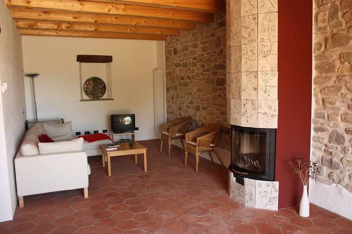 Casa rustica in pietra in Romagna con terrazza panoramica e connessione Wi-Fi gratuita in Pennabilli, Provincia di Rimini